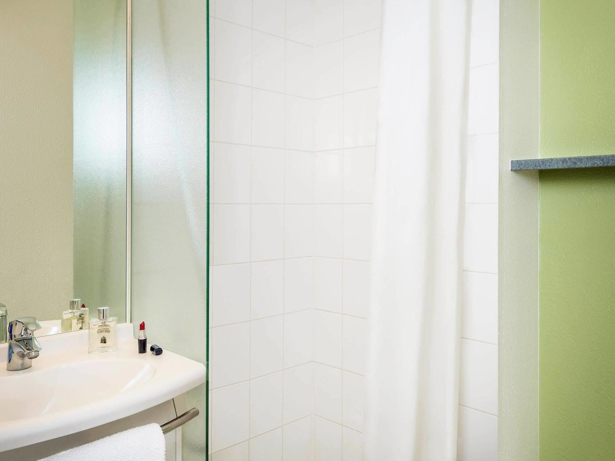 Ibis Budget Argenteuil Bords De Seine Exterior photo